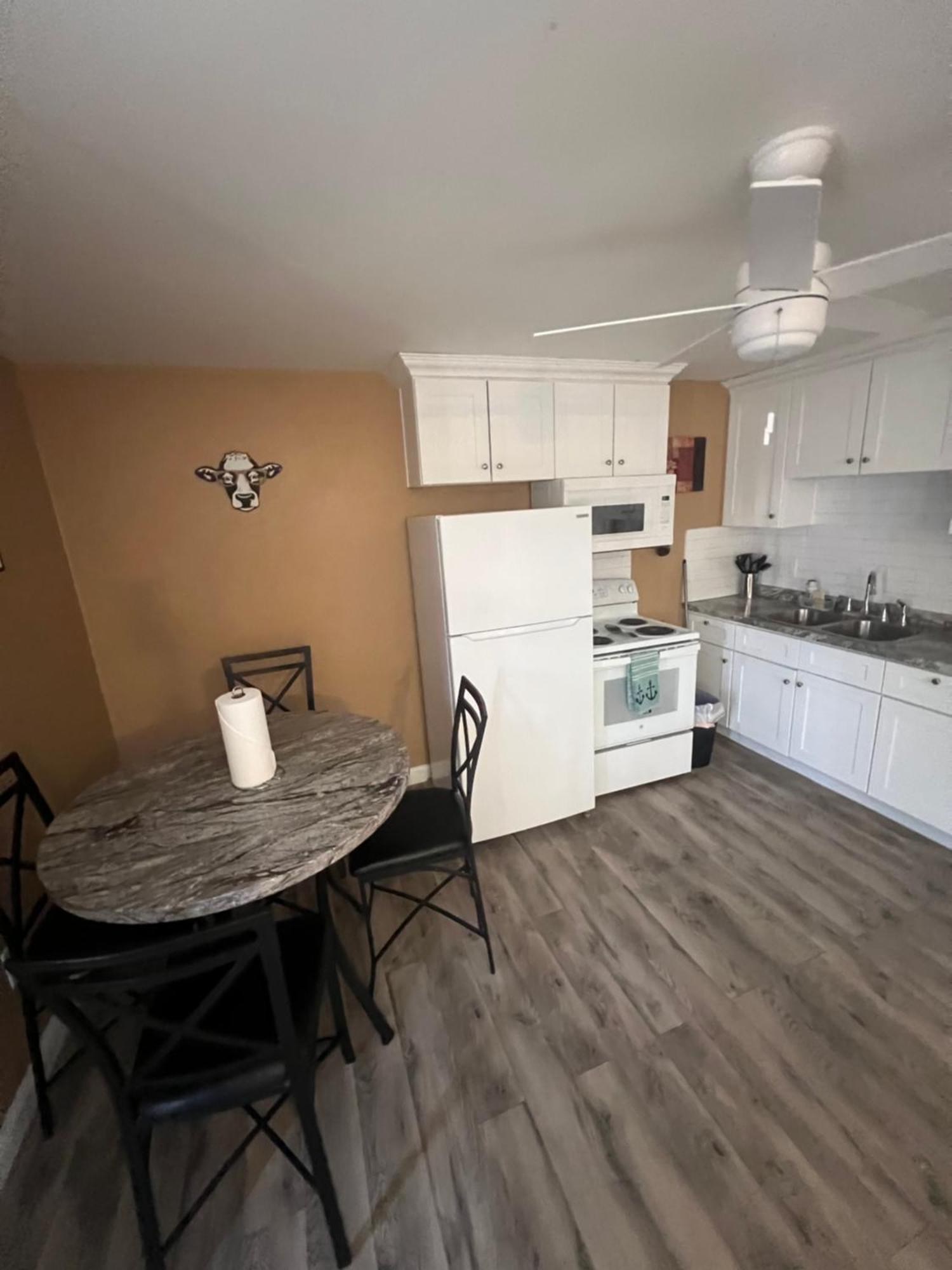 #2 Bedroom Cozy Suite, 1 Min Walk To The Beach # 布尔海德城 外观 照片